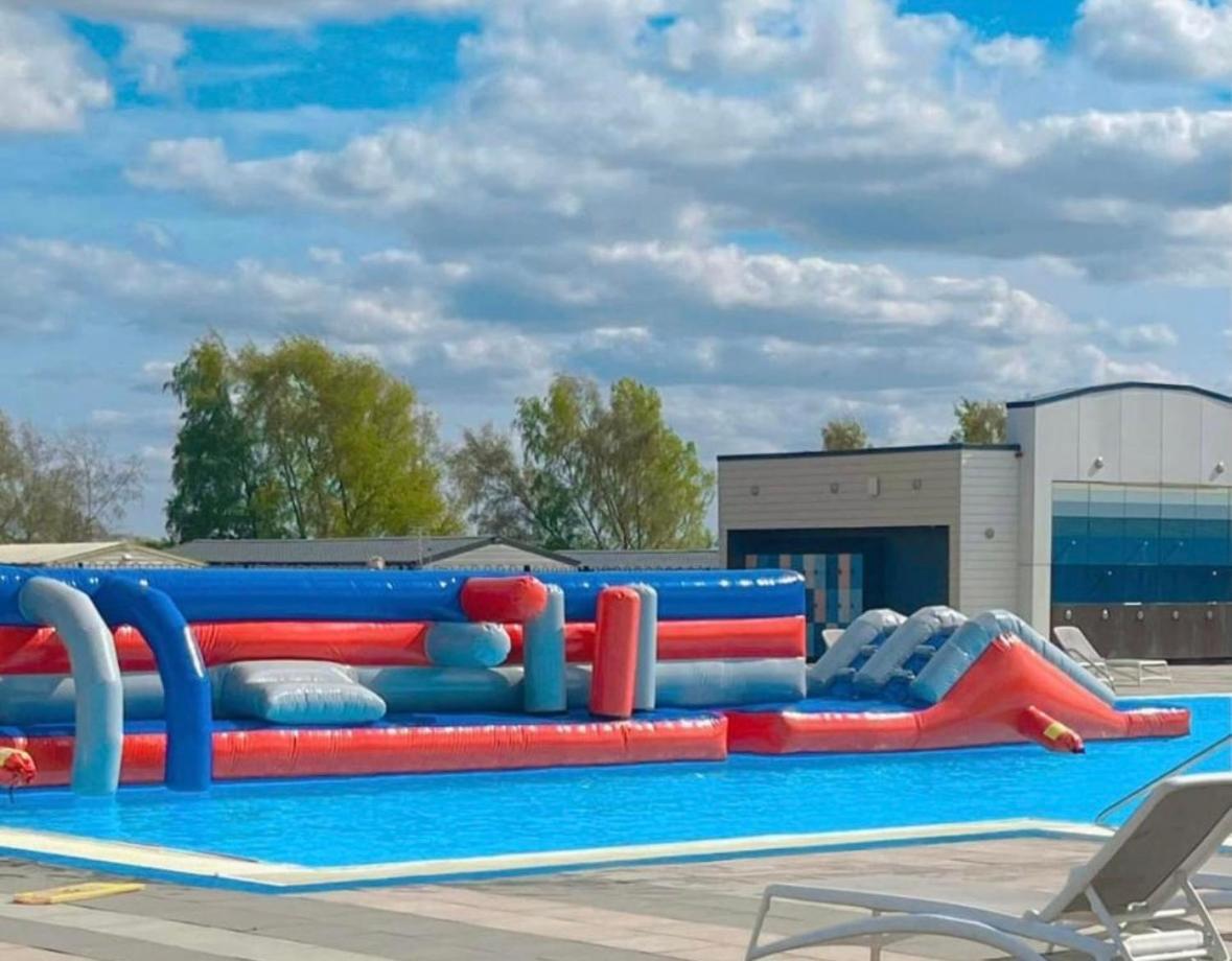 Swan View Retreats # Hottub # Egg Chair # Bbq & Bikes Included 8 Berth Tattershall Dış mekan fotoğraf